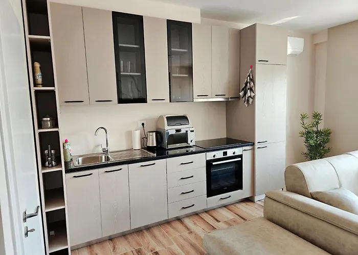 Harmony Golem (Tirana)